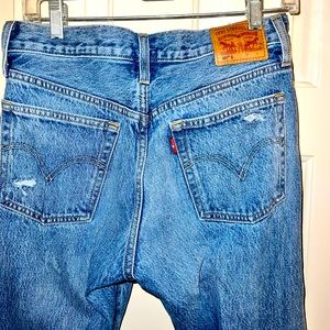 Levi’s 501 light wash skinny jeans